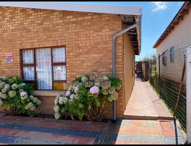 0 BEDROOM HOUSE FOR SALE IN EZIBELENI